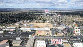 La Mirada Shops