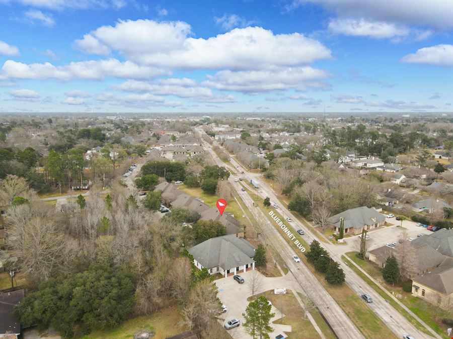 Professional Office Suite on Bluebonnet Blvd