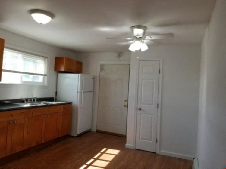 2580 Richmond Ter
