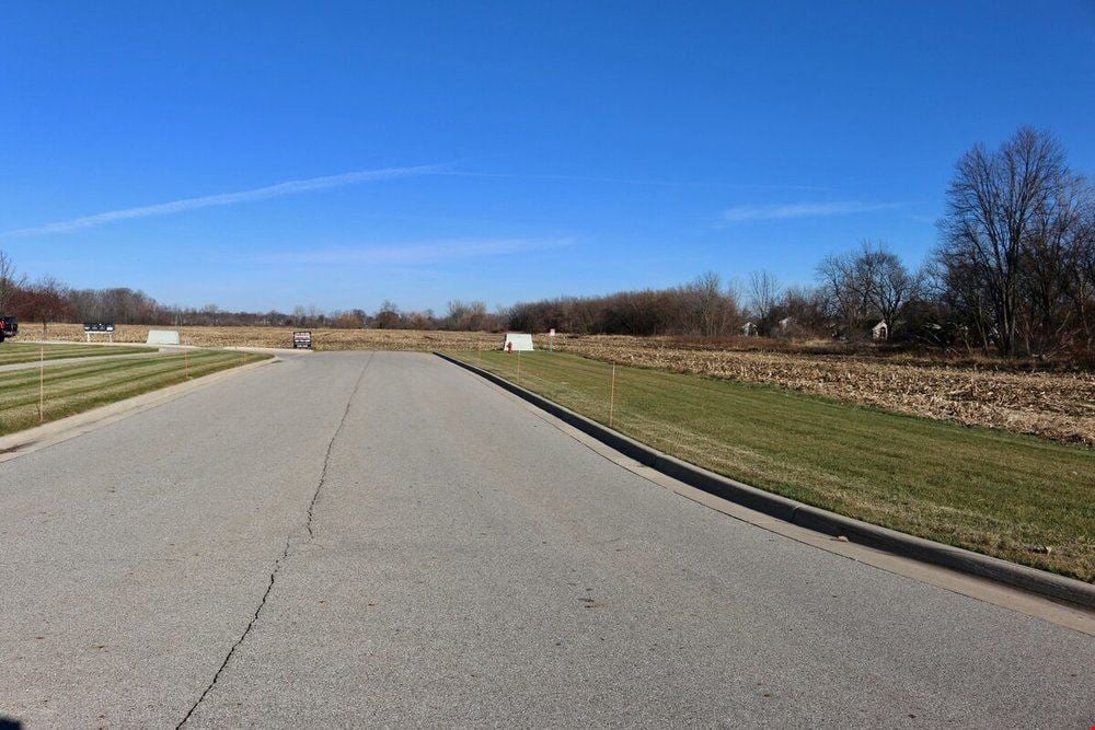 FOR SALE/BUILT TO SUIT PARCEL 3