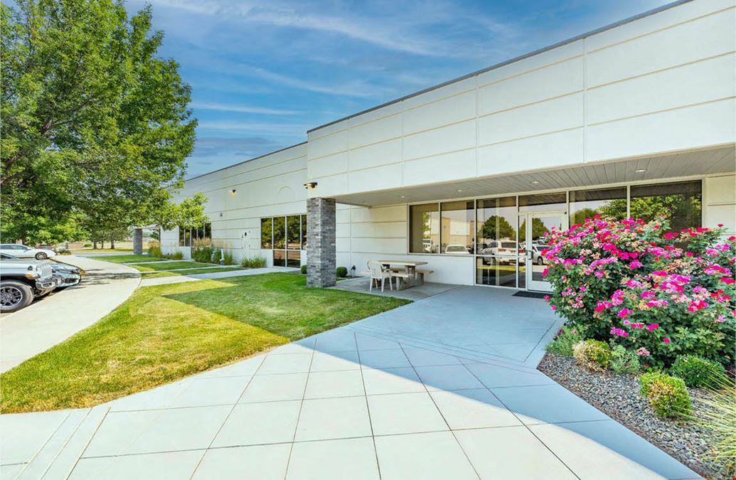 Cottonwood Plaza