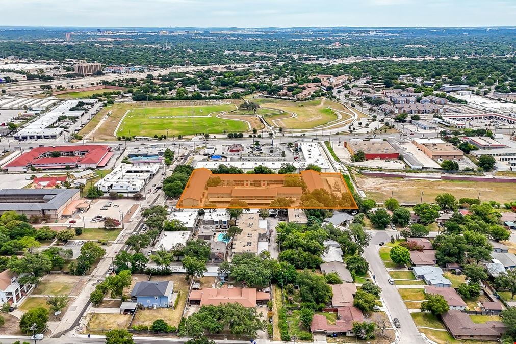 Executive Apartments - San Antonio, TX