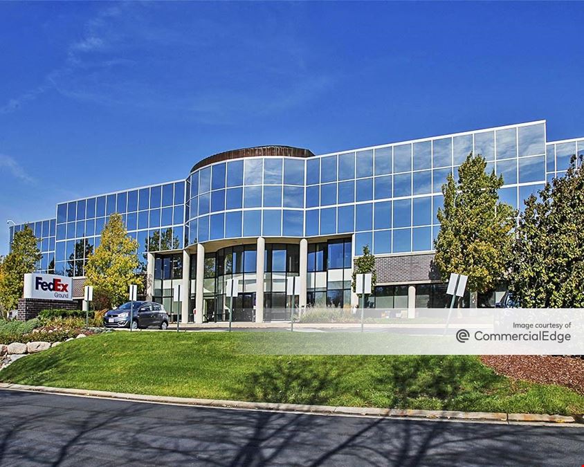 Brookfield Lakes Corporate Center - 17950 West Corporate Drive