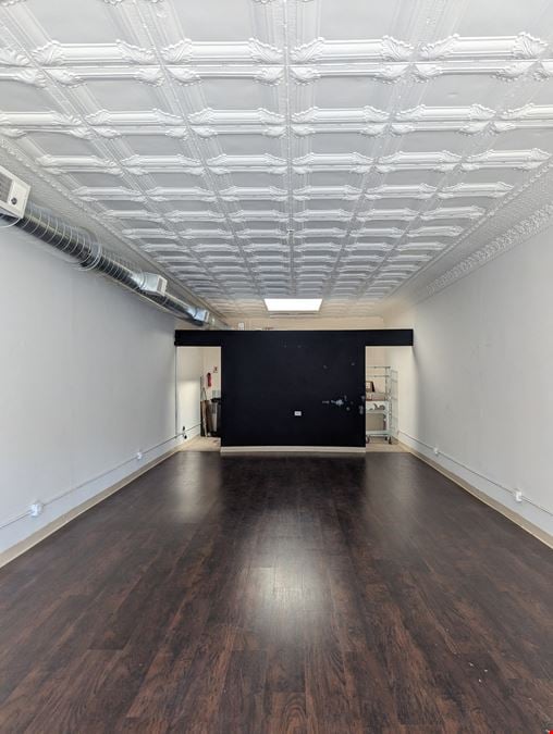 Value-Add Prime Oak Park Retail Opportunity