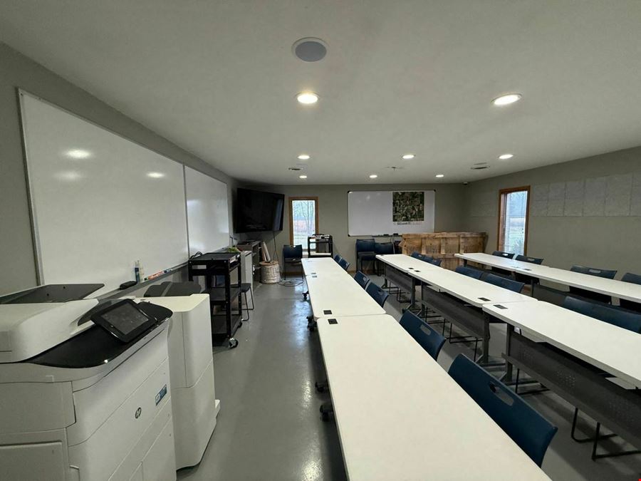 Gas, KS Office Warehouse