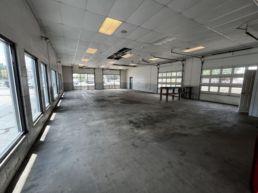 100 W 3rd Street - Corner Lot