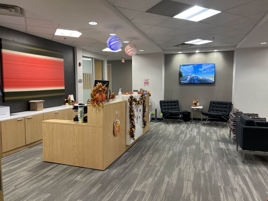 Regus - Indianapolis - Parkwood Crossing Center