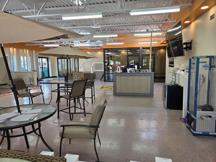 5575 Transit Rd - 4,524+/- SF SPACE