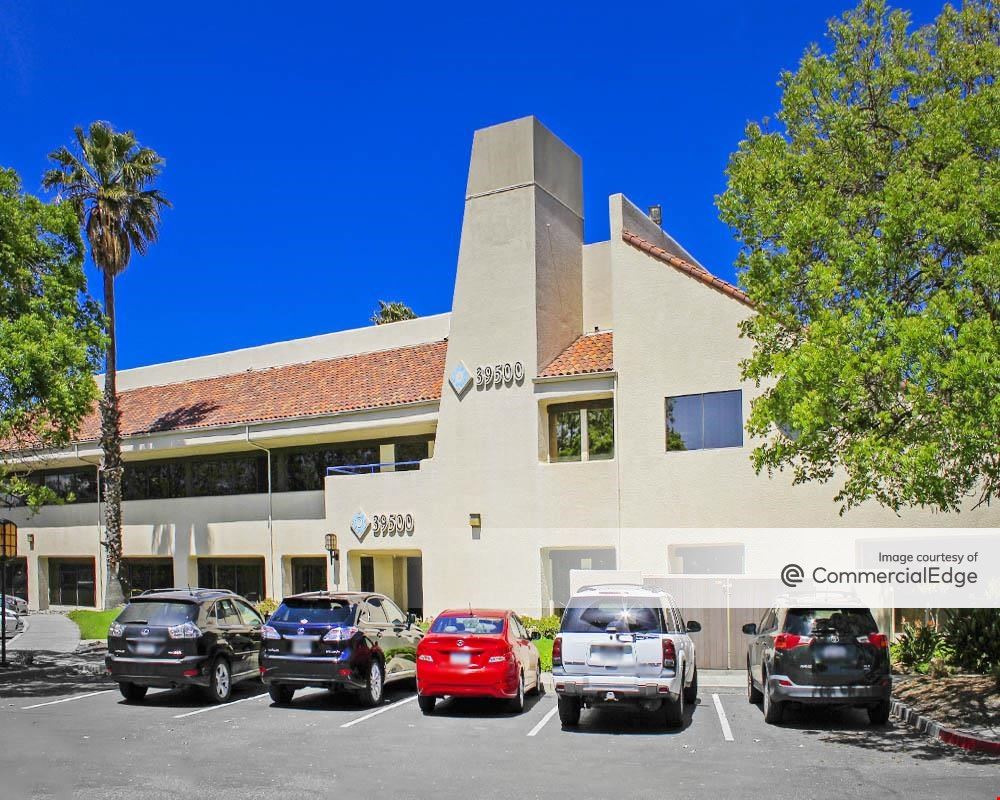 Mission Hills Plaza