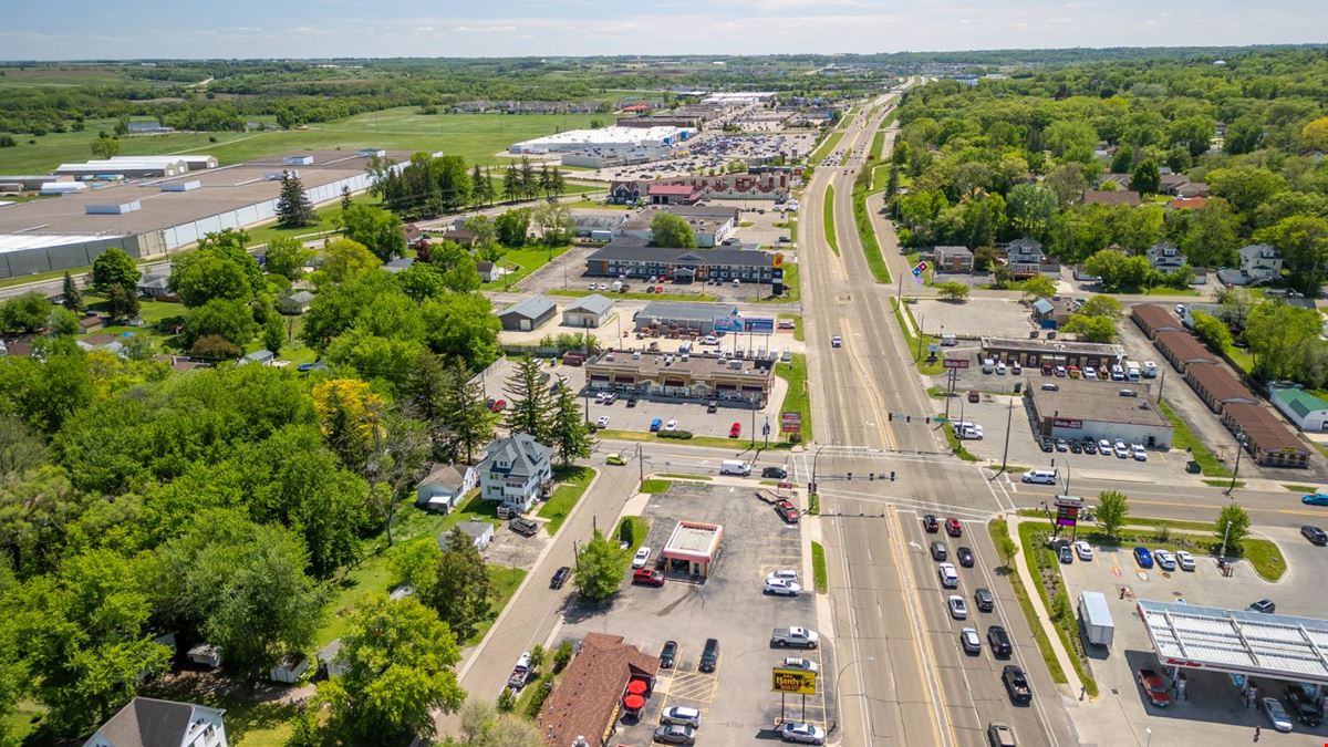 Broadway Corner Plaza