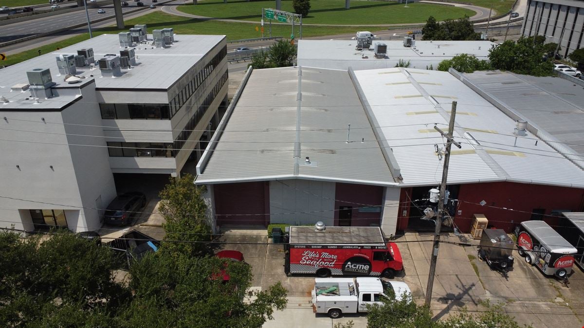 2504 Metairie Lawn Dr