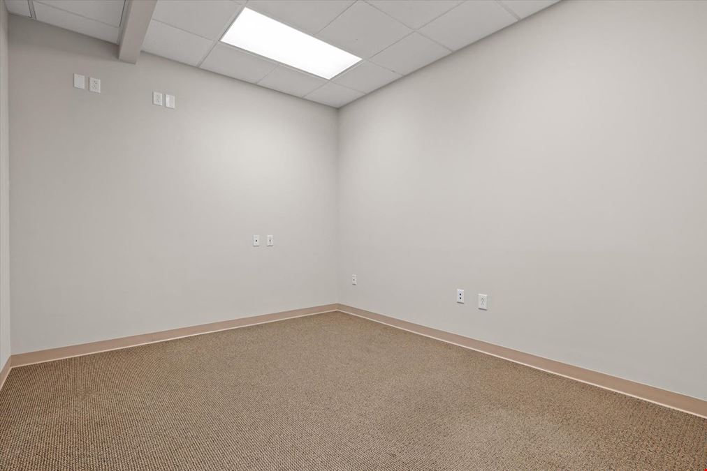 East Brainerd Office Suite 7 Private Offices 