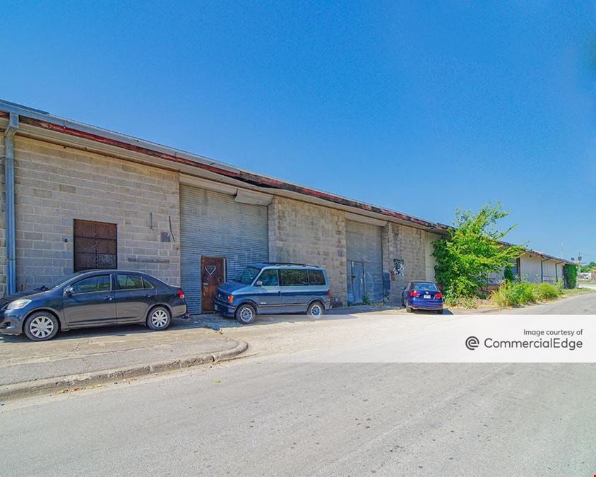 2300 S Main St