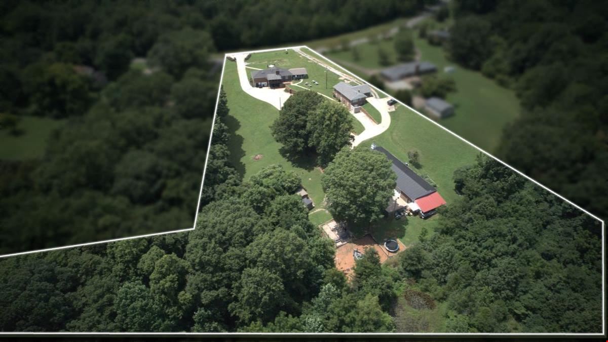 1001 Dotsonville Rd, Clarksville TN - Commercial Mixed Use