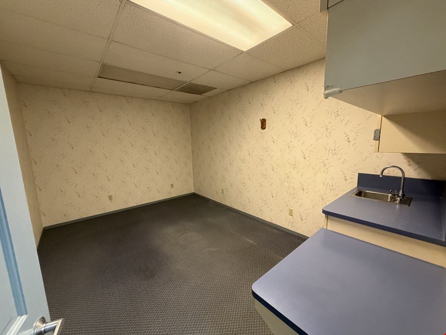 999 S. Fairmont Avenue, Suite 220