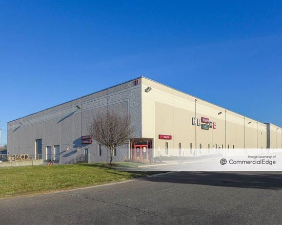 Preview of Industrial space for Rent at 10 Runway Road