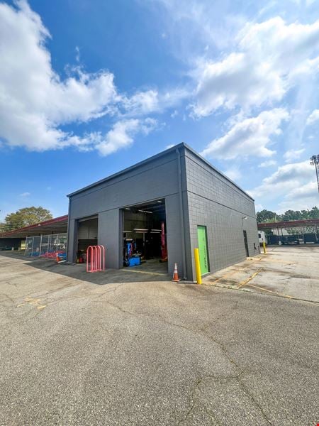 Preview of commercial space at 1001 Old Easley Hwy