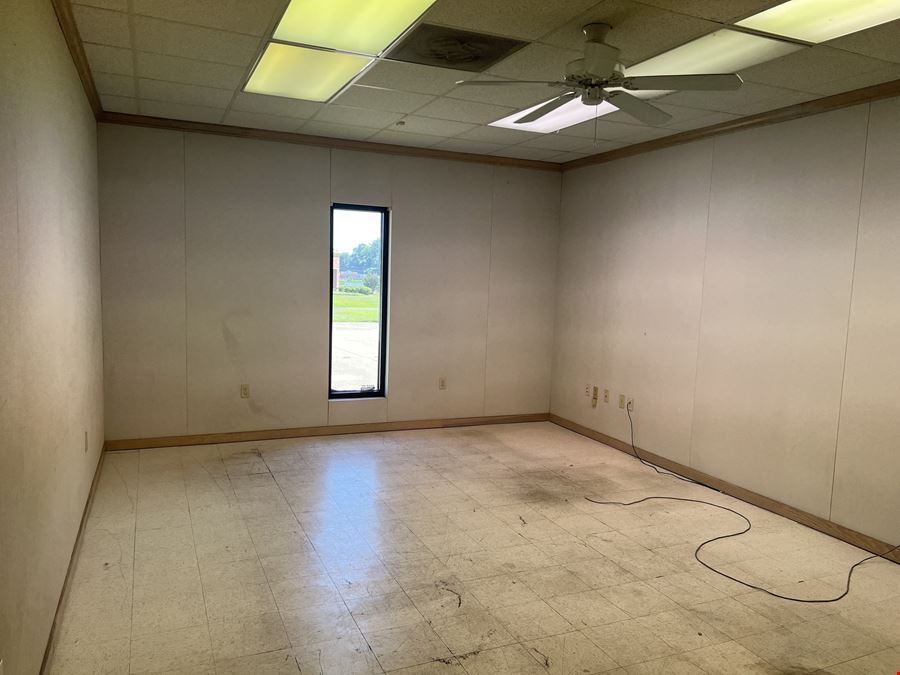 Vicksburg - 61 Office/Warehouse Space For Lease