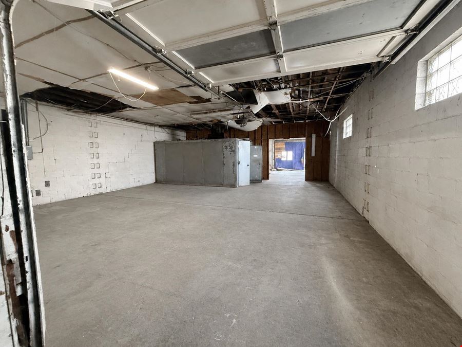 1502 Woodlawn Ave