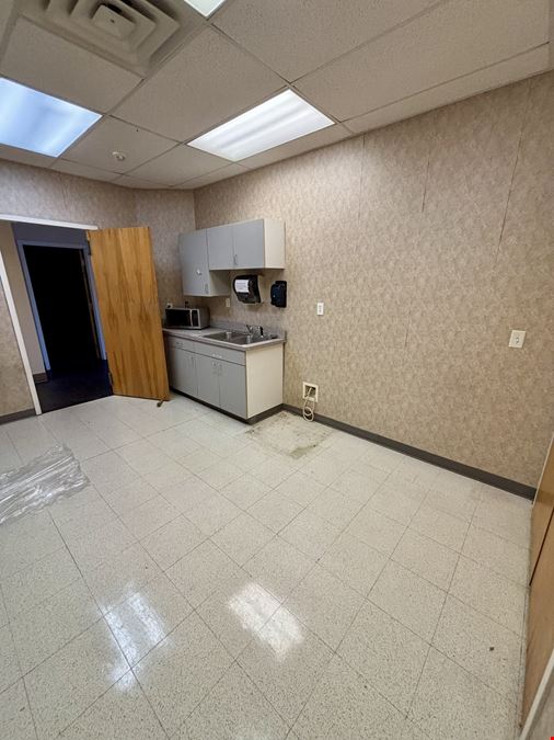 3,010 SF | Medical Office Space | 5022 Old Godsey Ln., Hixson, TN