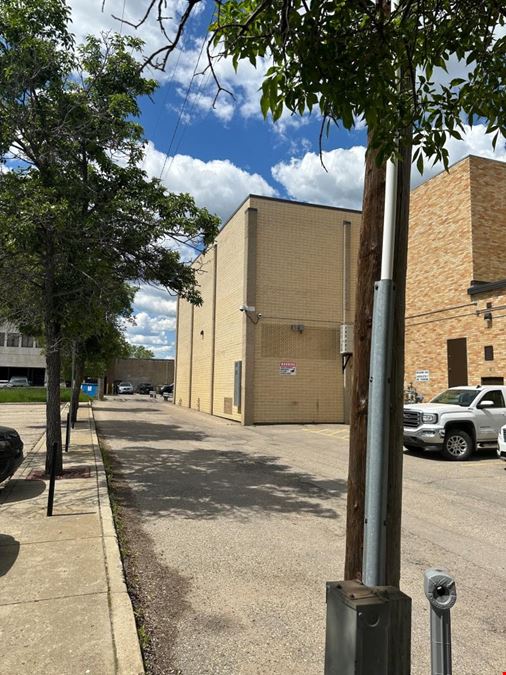 47 12th Street East