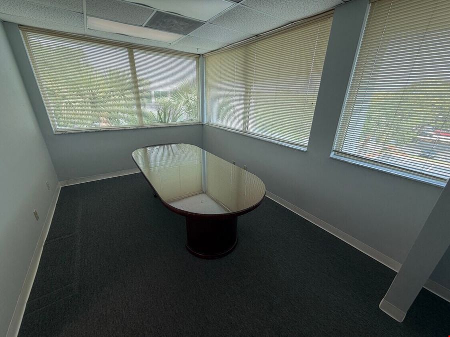 1397 SF Suite 305 E Professional and Medical Office Space