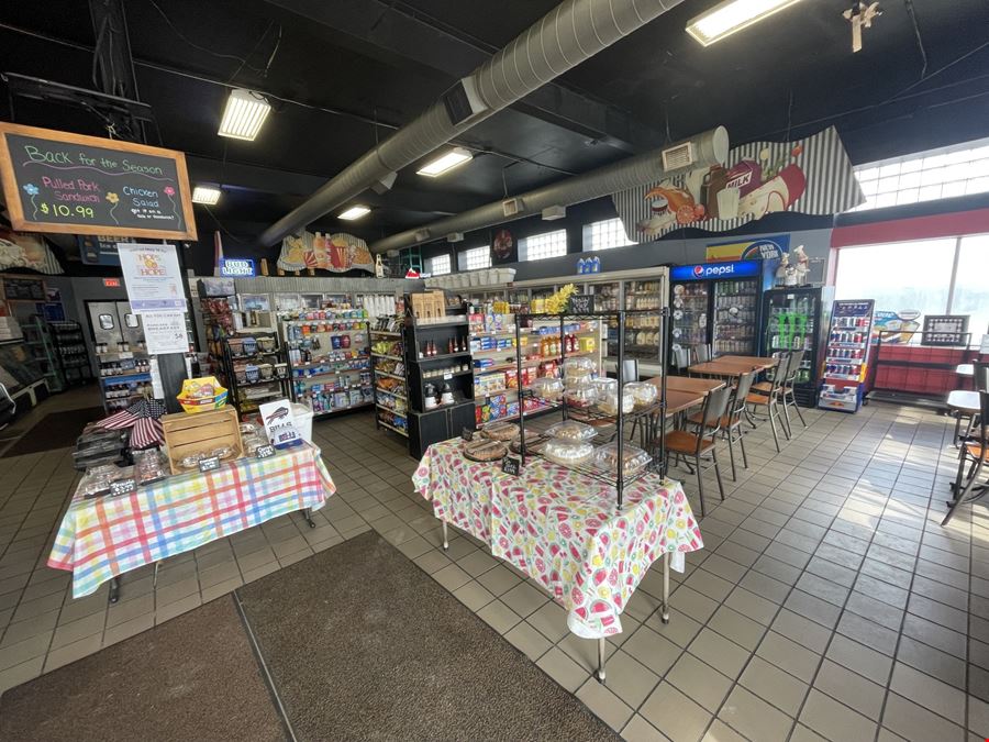 Woodlawn Deli/Pizzeria
