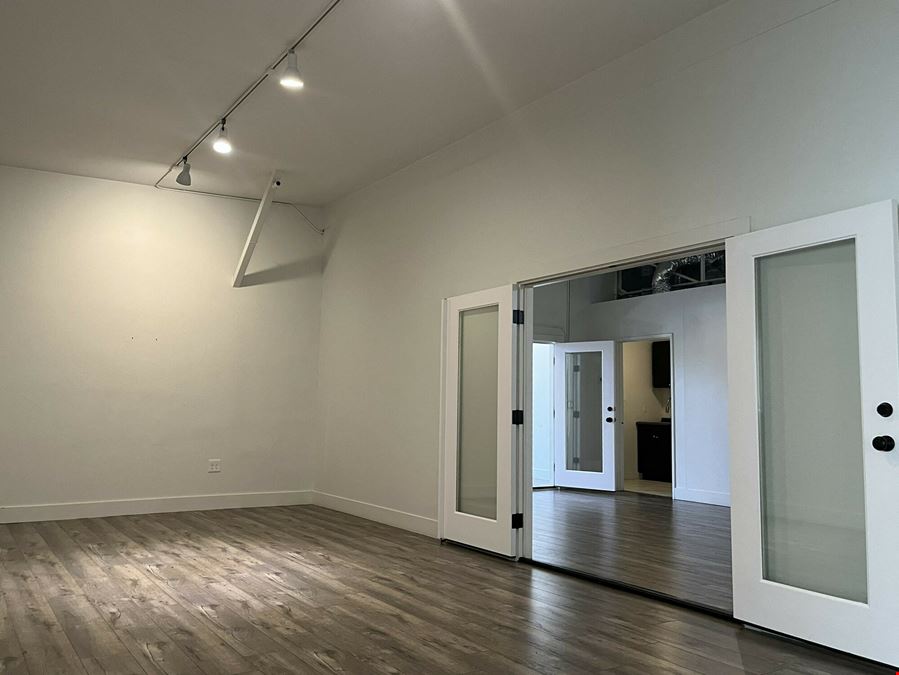 5119 Melrose Avenue