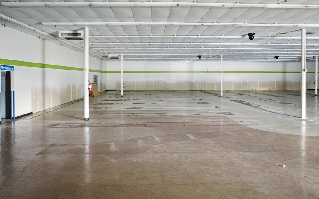 Oakdale Plaza