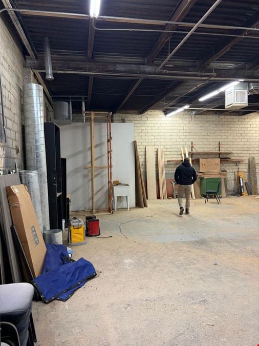 1207 S Lewis - Gadget Co Warehouse - Industrial