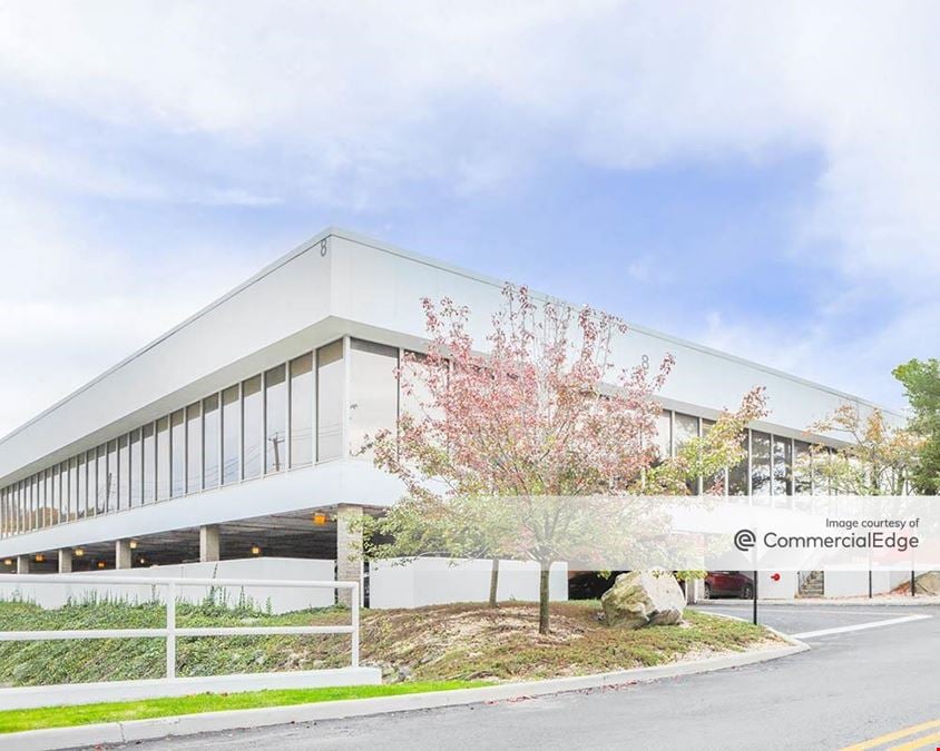 Cross Westchester Executive Park - 8 Westchester Plaza & 101 Executive Blvd