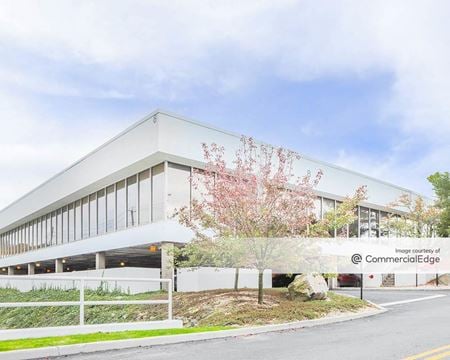 Preview of Industrial space for Rent at 8 Westchester Plaza