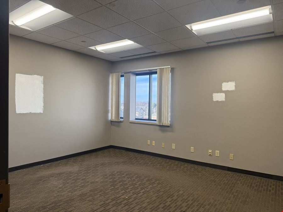 PROFESSIONAL OFFICE SPACE EAST BATTLEFIELD