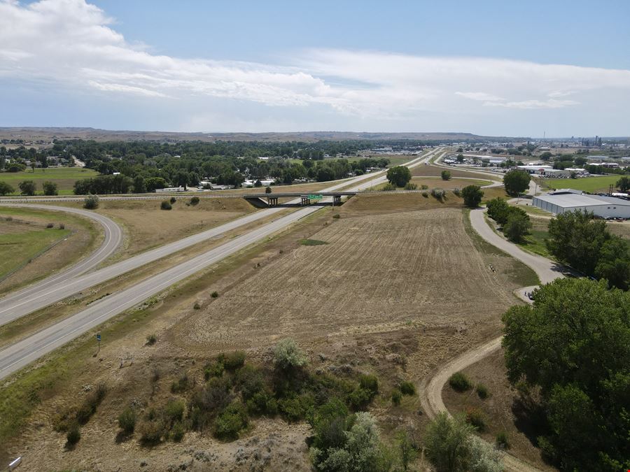 3333 N Frontage Rd