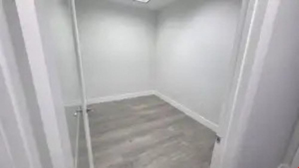 4624 SF Suite 201-203 PROFESSIONAL & MEDICAL OFFICE SPACE FOR LEASE