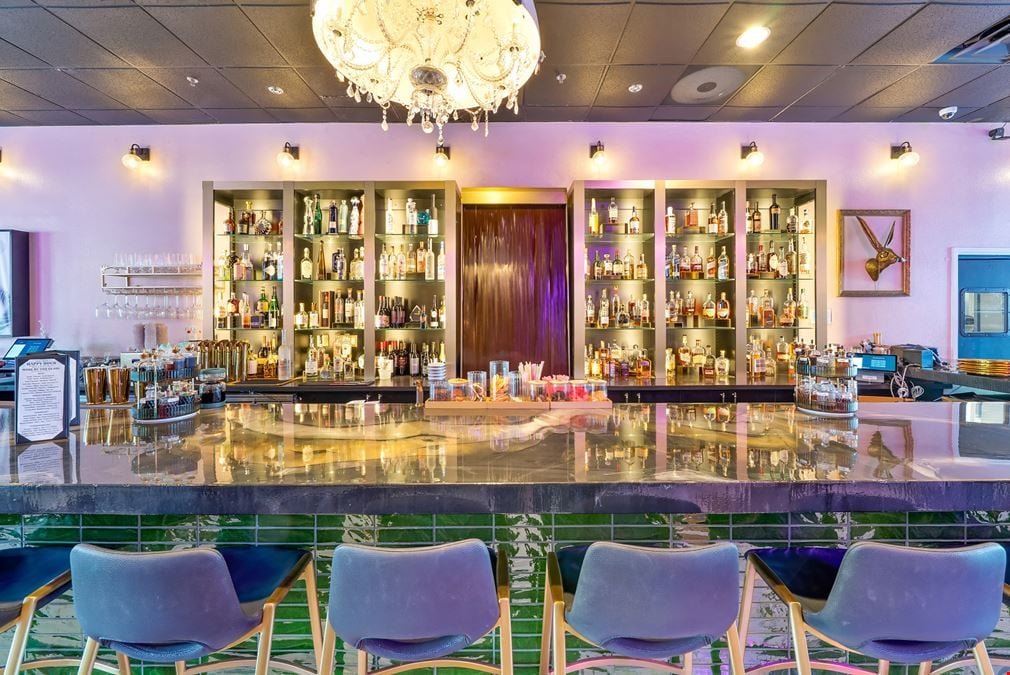 550 W Plumb Ln Suite E