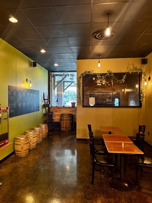 Brewery/Restaurant/Retail for Lease - Saline Gallery Shopping Center