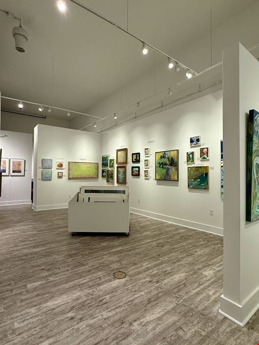 22 Campbell Ave Retail Space