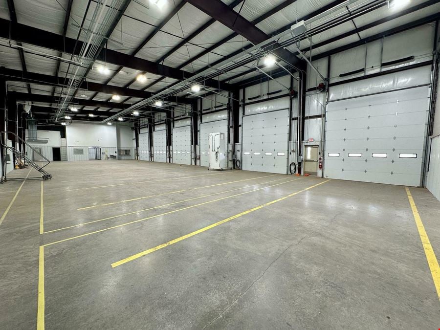 10420 W. I-40 - Service Bay/Flex Industrial Space Available With Land