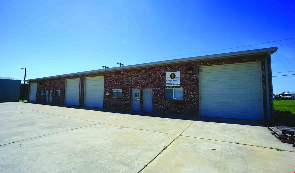 807 Tradesmens Park Loop