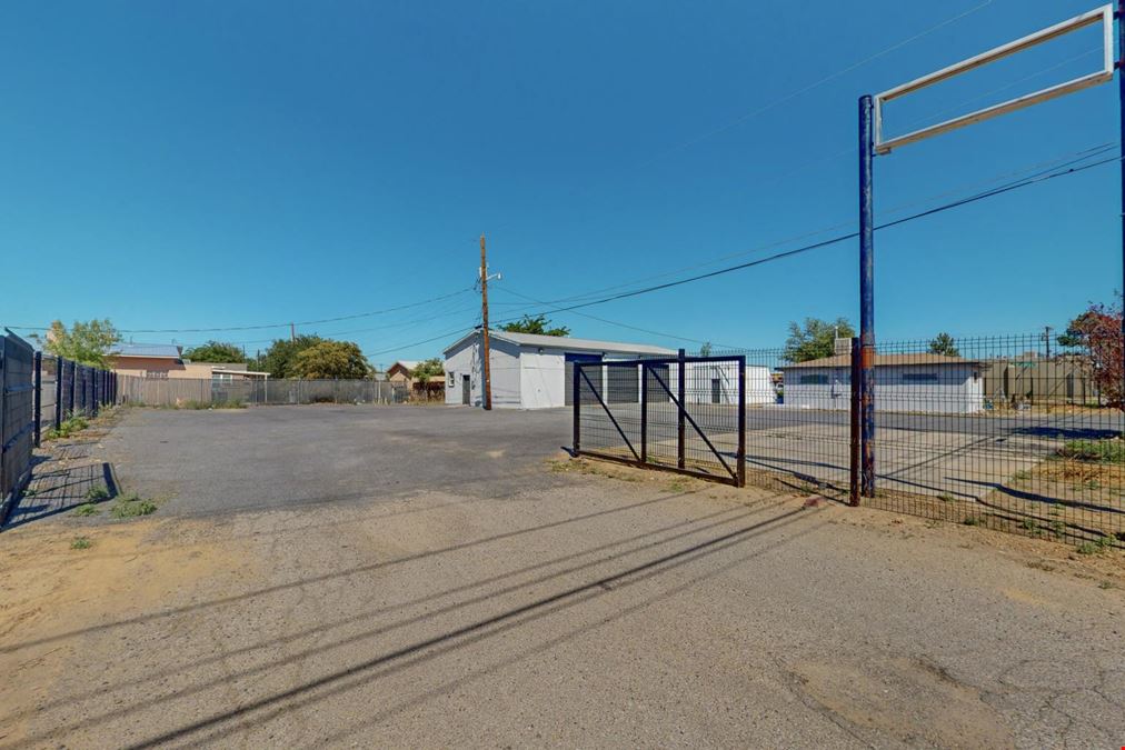 North Valley Contractors Yard with Warehouse