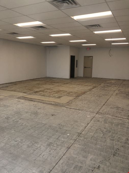 1195 Lincoln Ave - 1,852+/- SF Retail Space