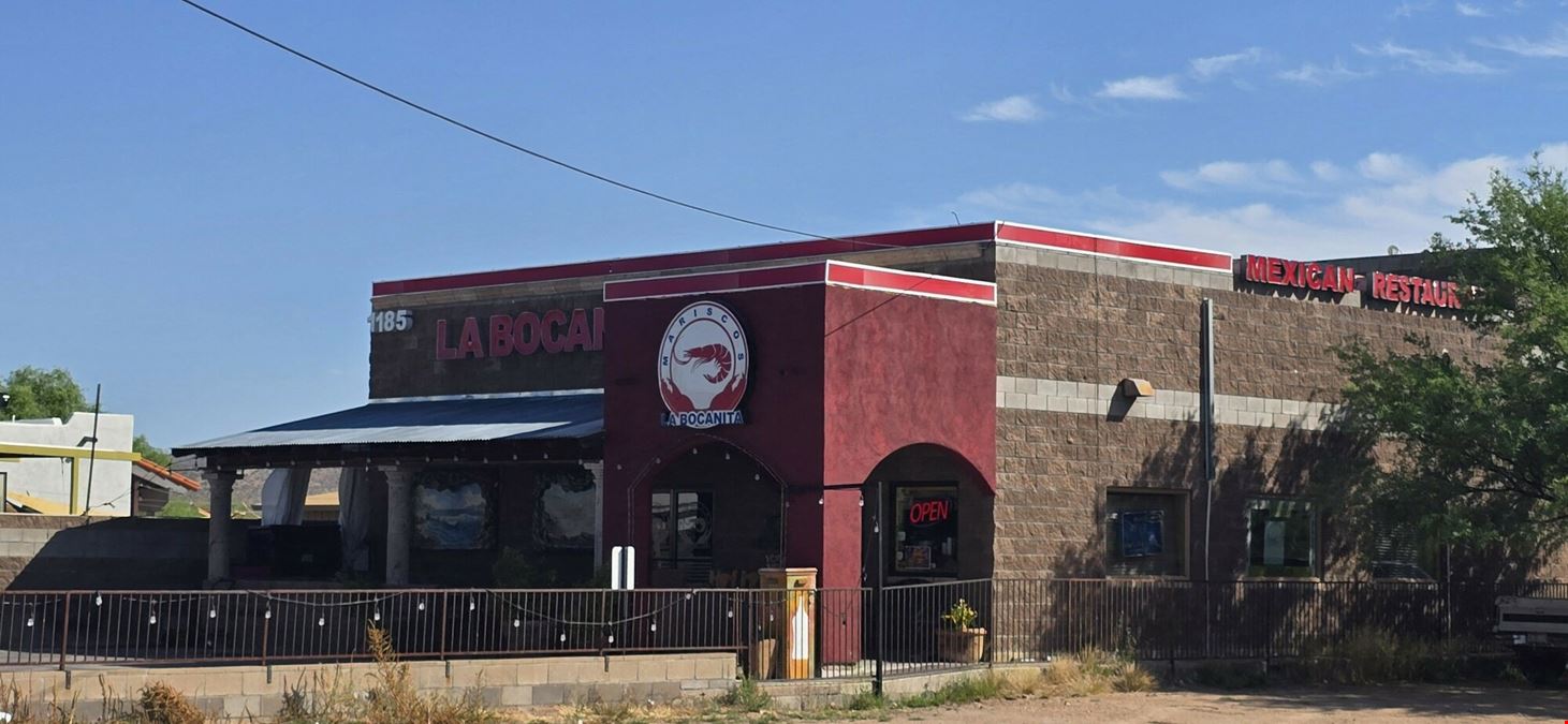 Circulo Mercado Two-Tenant Commercial