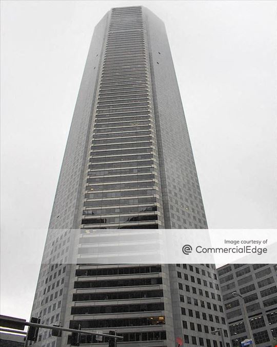 600 Travis St