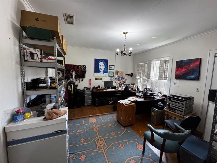 304 Albany Ave