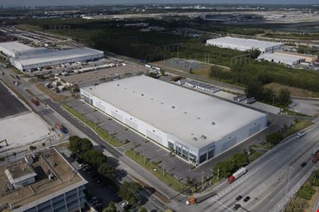 Preview of commercial space at 1700 Eller Drive
