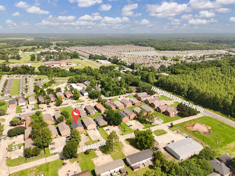 Value-add Fourplex Opportunity Near Burbank Dr