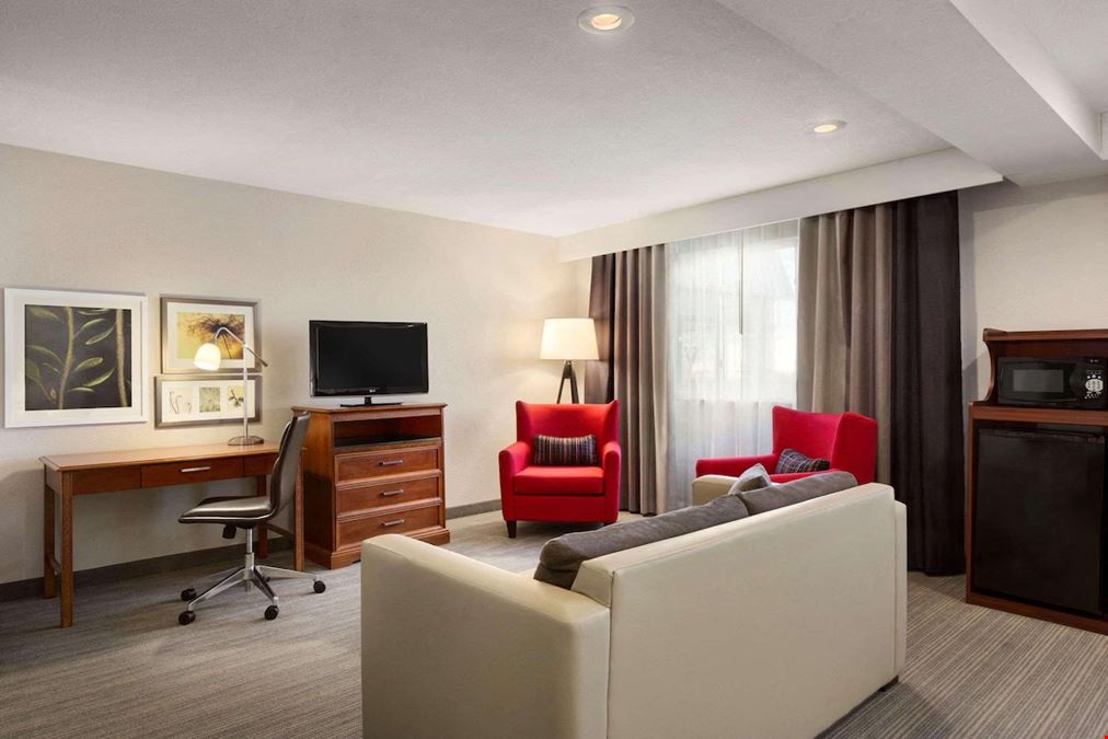 Country Inn & Suites Sidney