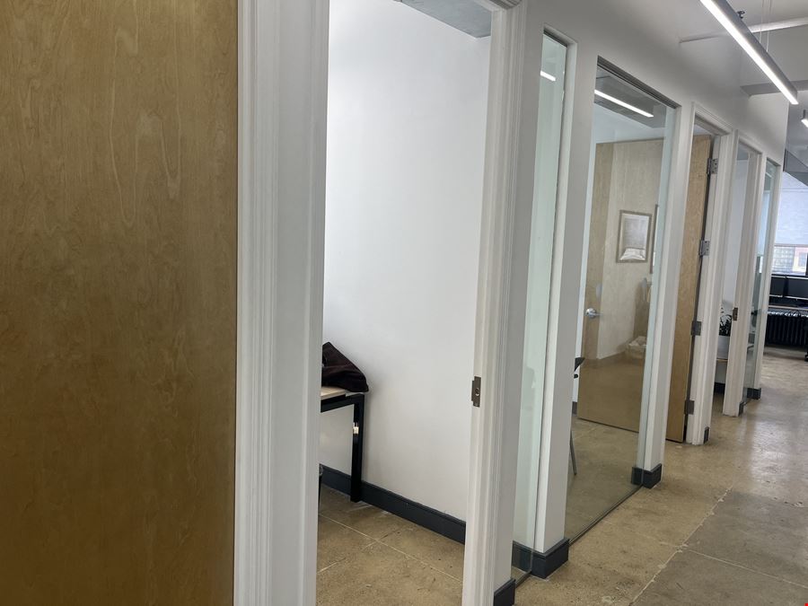252 W 37th St