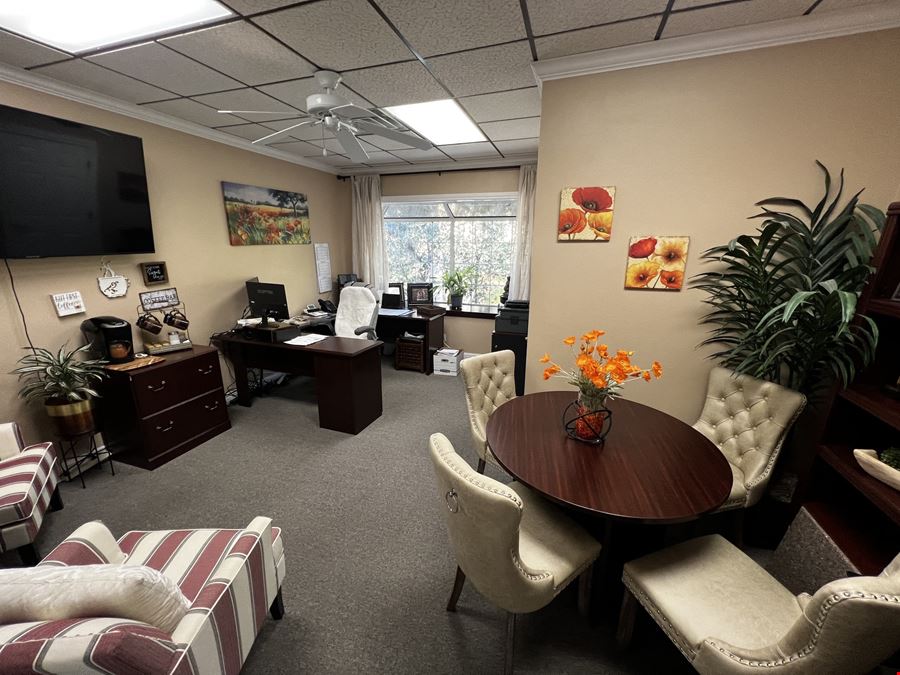 Adobe Plaza Office Suites